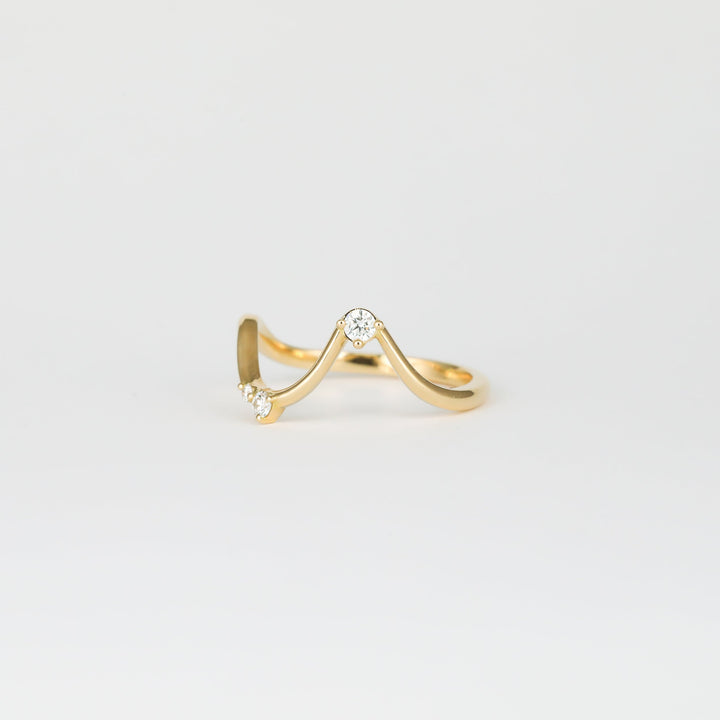 0.09 TCW Round Lab Grown Diamond Curved Wedding Band