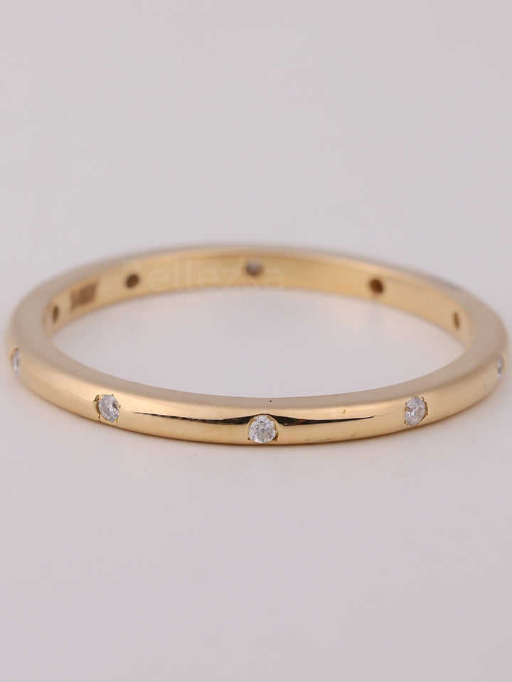 Round Cut Diamond Flush Setting Moissanite Wedding Band