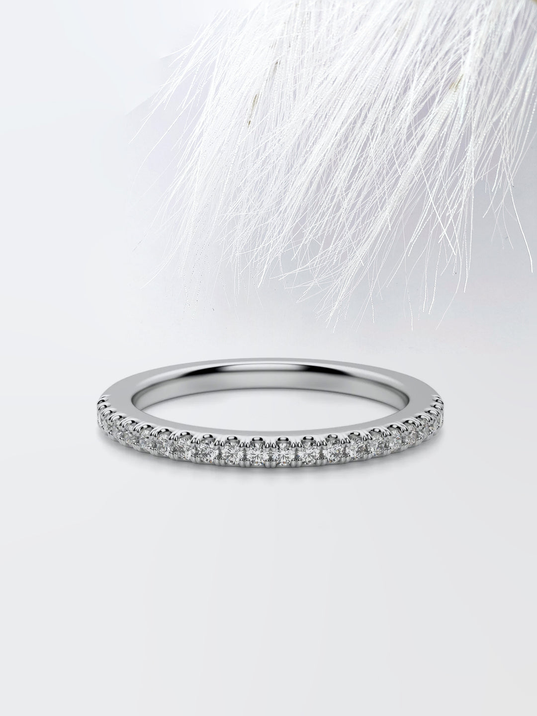 Round Cut Eternity Diamond Wedding Band For Women