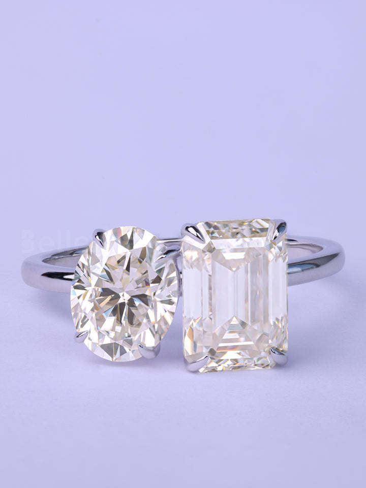 1.0CT Emerald & Oval Cut Classic Toi Et Moi Moissanite Engagment Ring