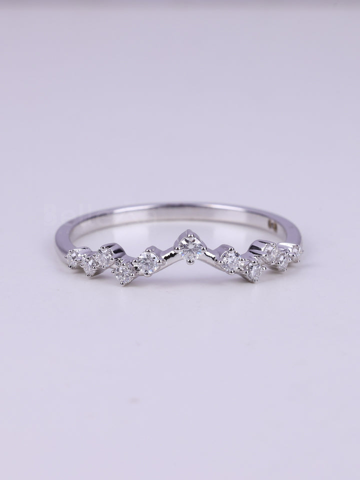 Round Cut Dimaond Cluster Moissanite Wedding Band