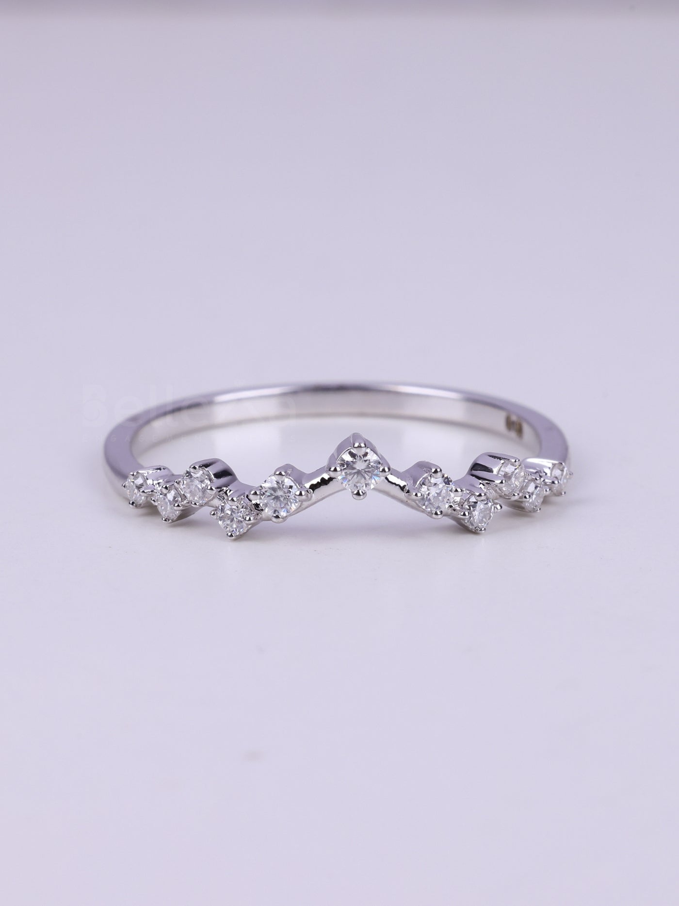 Round Cut Dimaond Cluster Moissanite Wedding Band