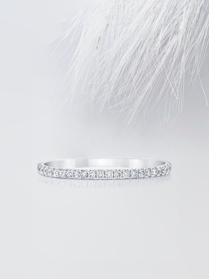 Round Cut Eternity Diamond Wedding Band For Women