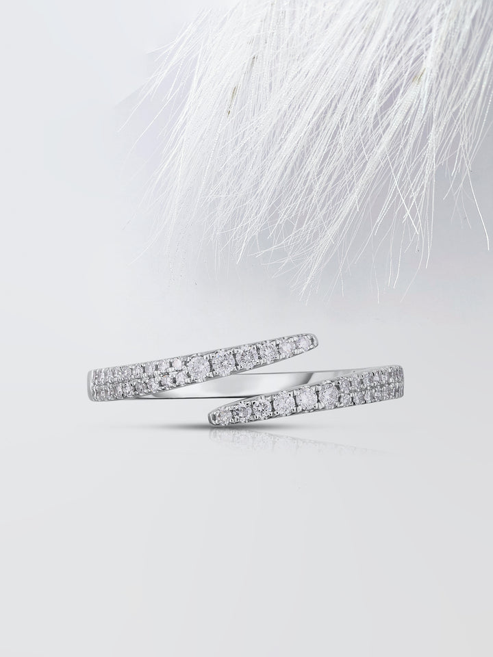 Round Cut Open Diamond Wedding Band For Women