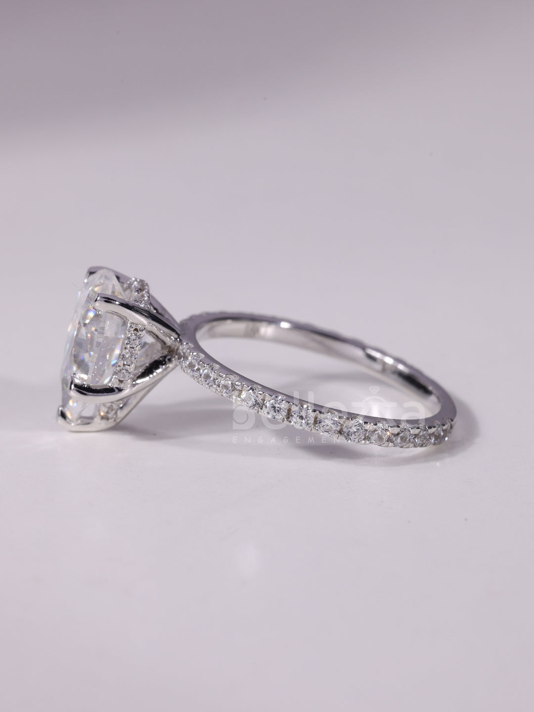 1.0CT-3.0CT Pear Cut Diamond Pave Setting Engagement Ring