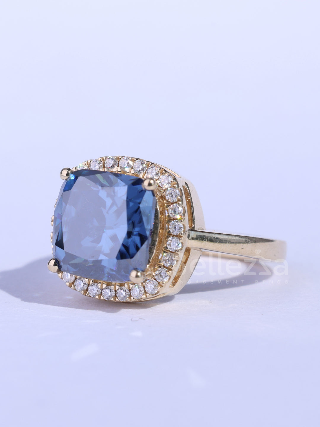 2.0CT Cushion Cut Sapphire Gemstone Halo Engagement Ring