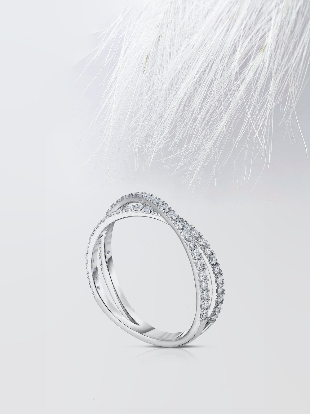 Round Cut Criss Cross Diamond Wedding Band For Women