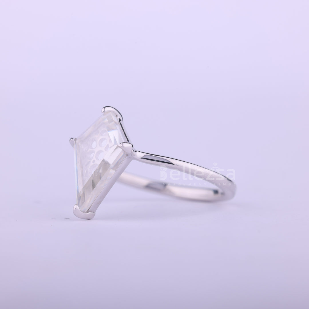 1.0CT Kite Cut Diamond Solitaire Moissanite Engagement Ring