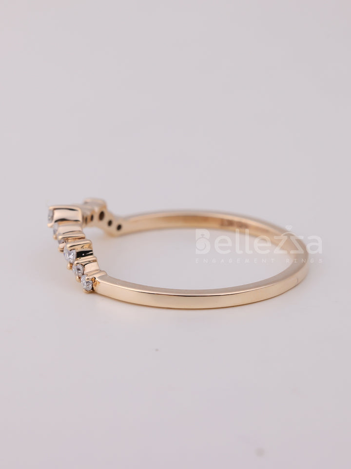 Round Cut Curved Moissanite Wedding Band For Her