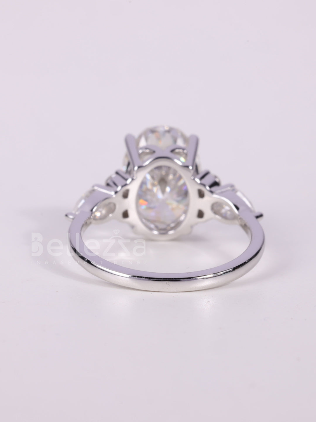 2.0CT-3.0CT Oval Cut Cluster Diamond Engagement Ring