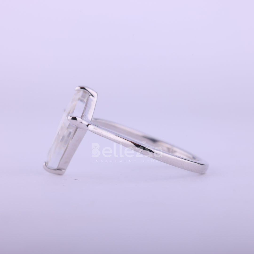 1.0CT Kite Cut Diamond Solitaire Moissanite Engagement Ring