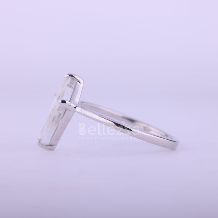 1.0CT Kite Cut Diamond Solitaire Moissanite Engagement Ring