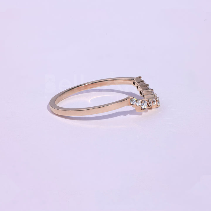 Round Brilliant Diamond Curved Wedding Band - Ready to Ship