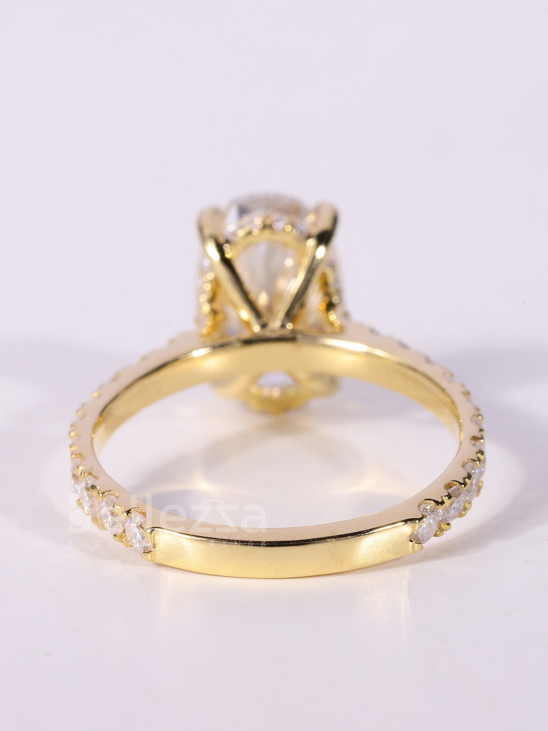 2.0CT-3.0CT Oval Cut Moissanite Pave Setting Engagement Ring