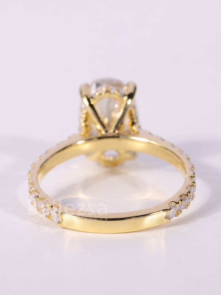 2.0CT-3.0CT Oval Cut Moissanite Pave Setting Engagement Ring