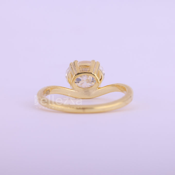 1.50CT East-West Oval Cut Diamond Curved Moissanite Engagement Ring