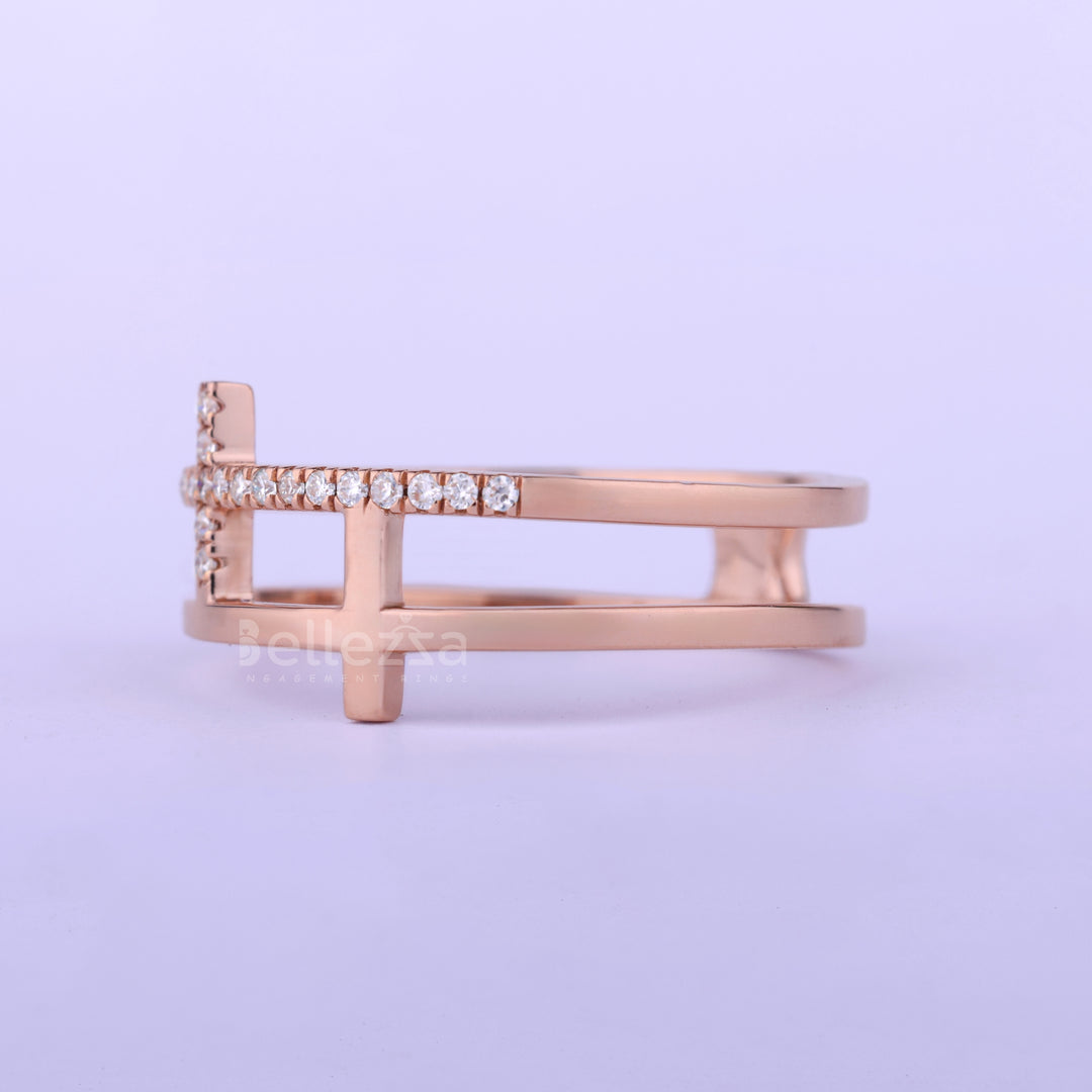 Round Cut Diamond T Shape Moissanite Wedding Band