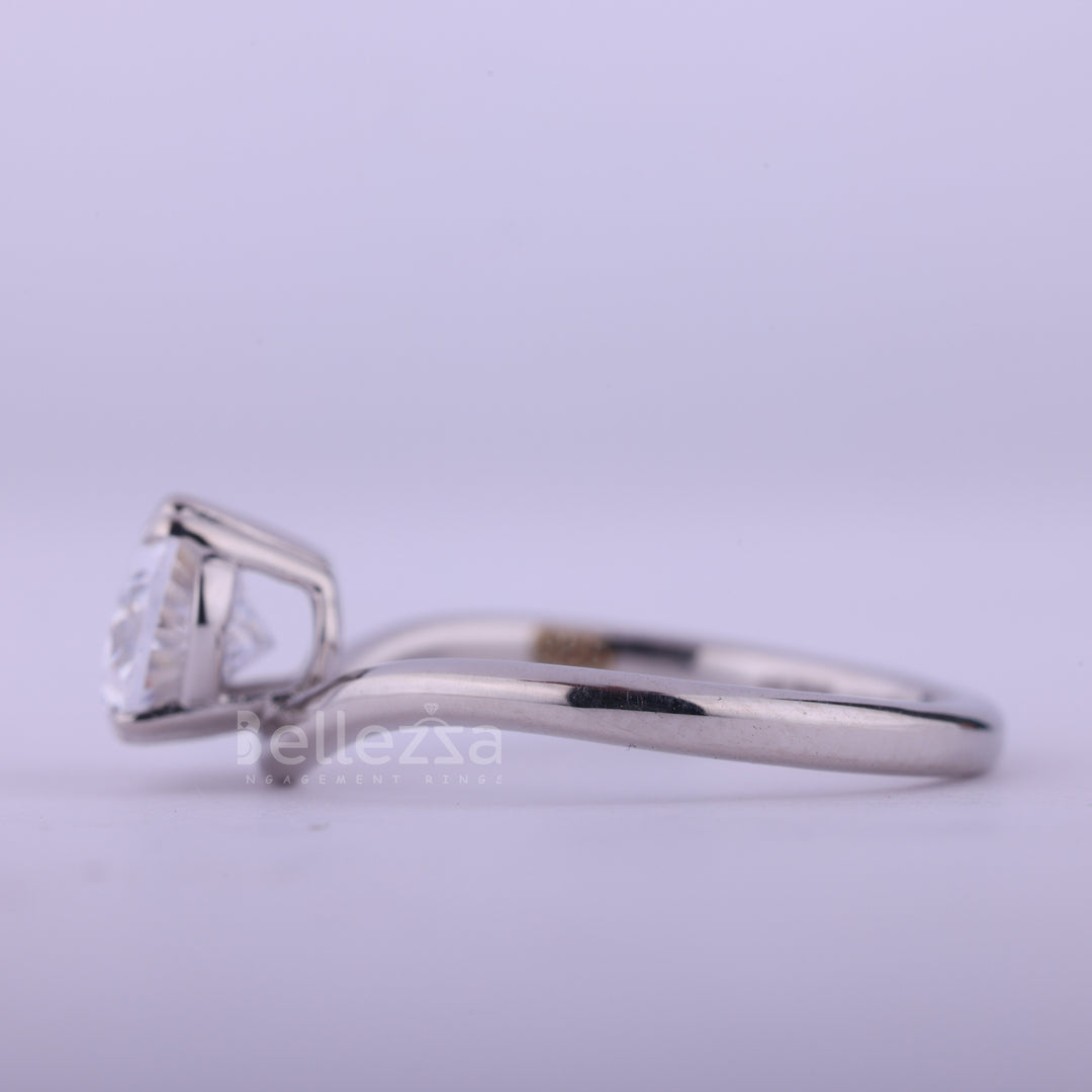 1.50CT East-West Oval Cut Curved Moissanite Engagement Ring