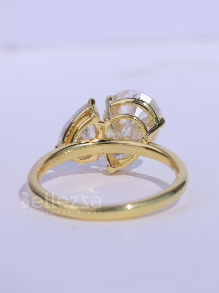 1.50CTW Pear Cut Alternaative Toi Et Moi Moissanite Engagement Ring