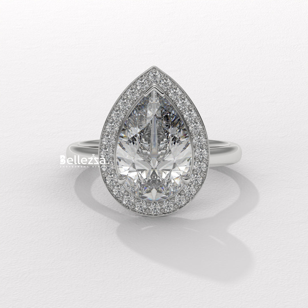 2.0-3.0CT Pear Cut Lab Grown Diamond Halo Setting Engagement Ring