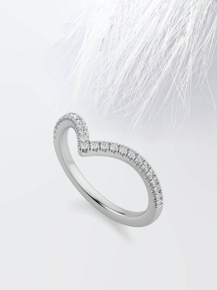 Round Cut Curved Diamond Wedding Band For Women