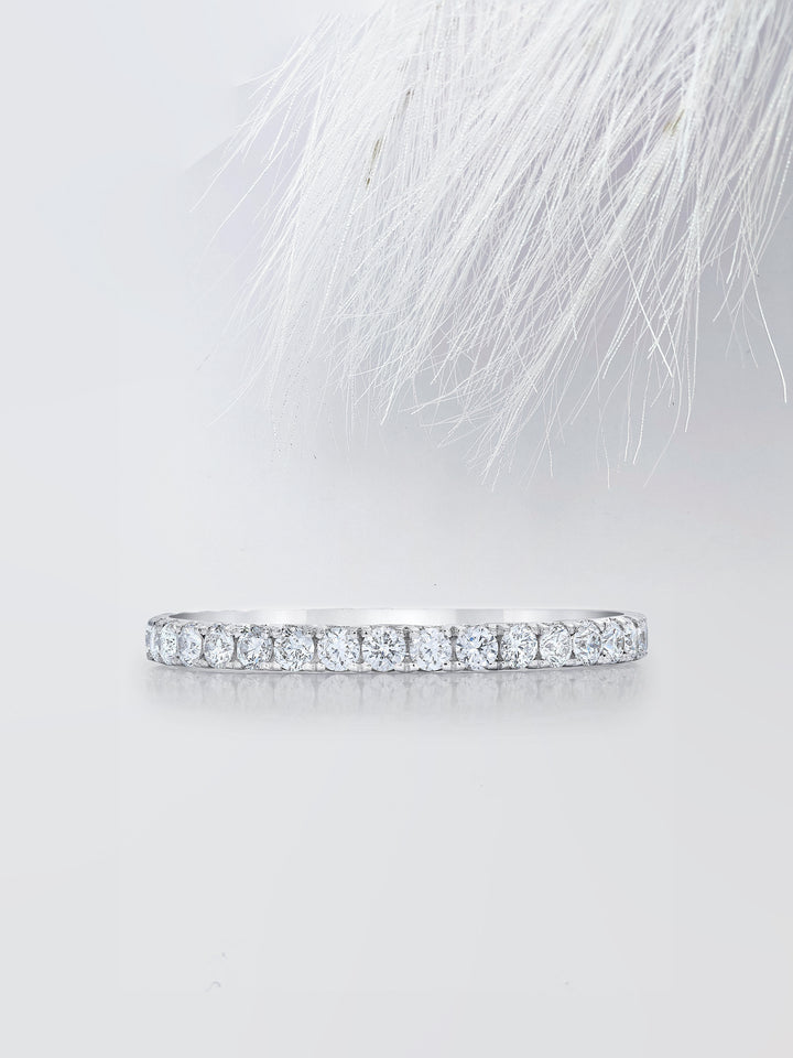 Round Cut Eternity Diamond Wedding Band For Women