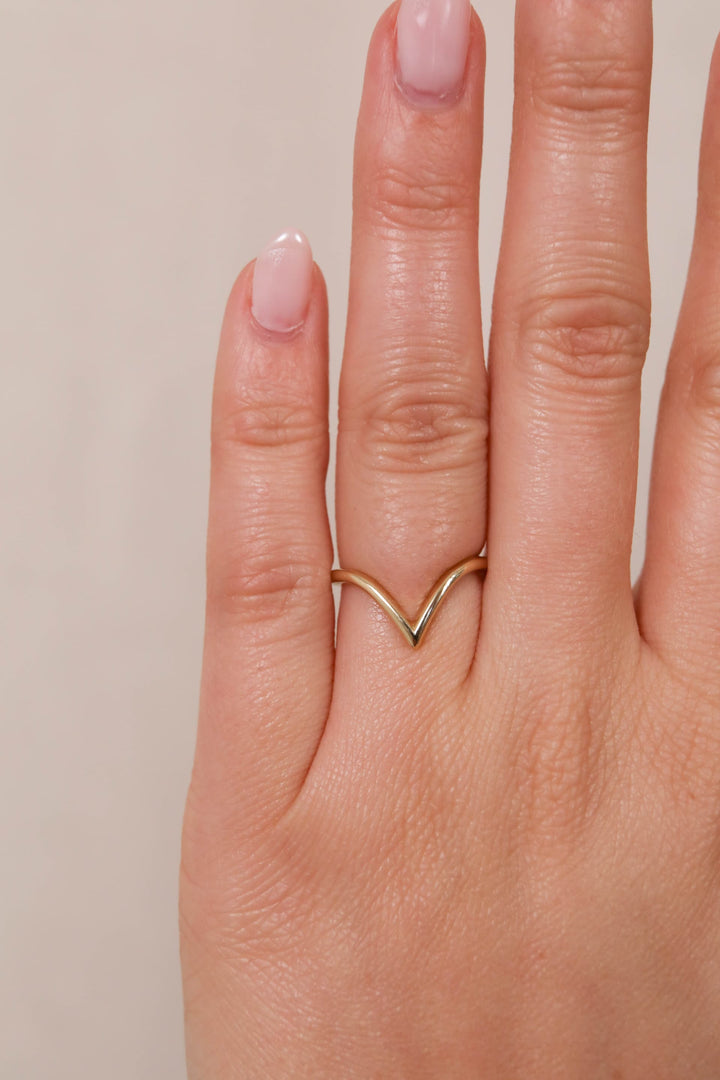 Plain Band Curved Wedding Band