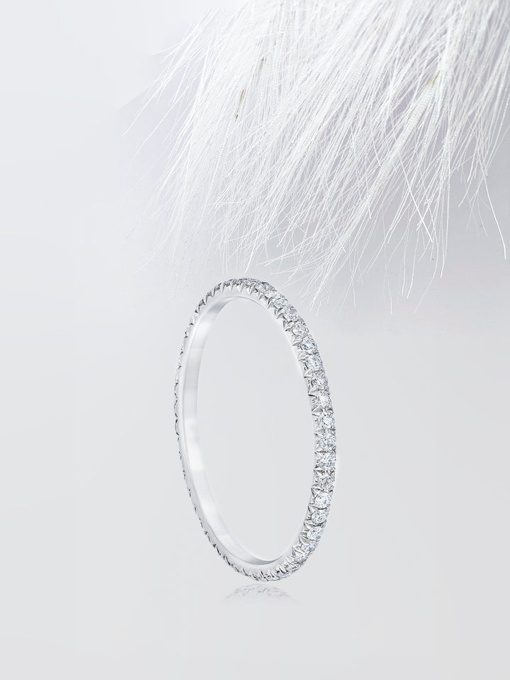 Round Cut Eternity Diamond Wedding Band For Women