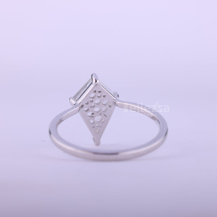 1.0CT Kite Cut Diamond Solitaire Moissanite Engagement Ring