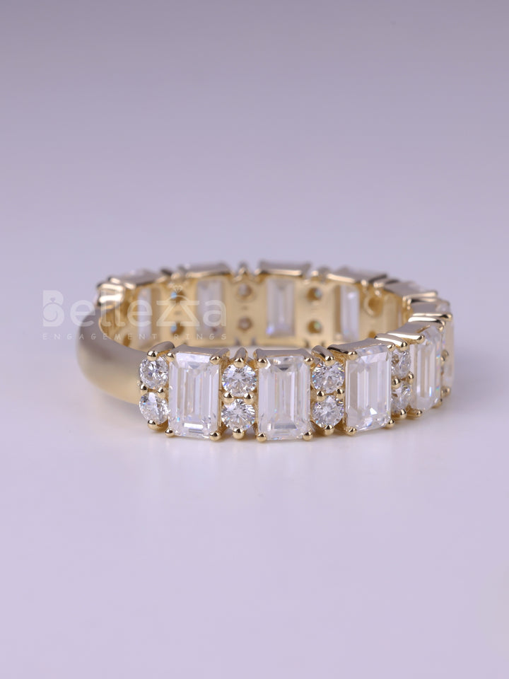 1.50TCW Emerald & Round Diamond Wedding Band