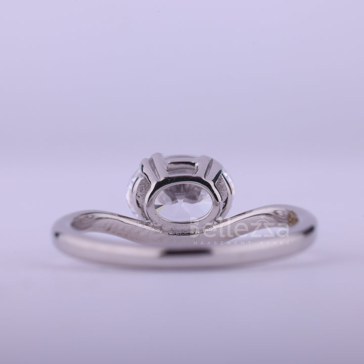 1.50CT East-West Oval Cut Curved Moissanite Engagement Ring