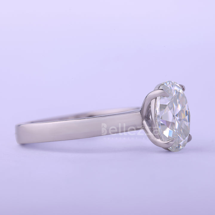 1.0CT Oval Cut Diamond Moissanite Solitaire Engagement Ring