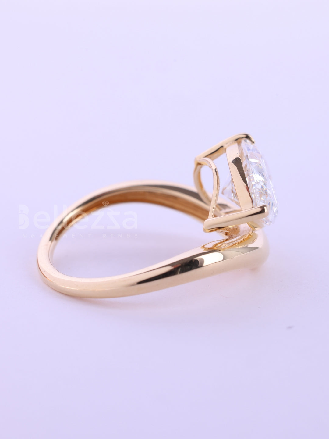 2.0CT East-West Pear Cut Curved Moissanite Solitaire Engagement Ring