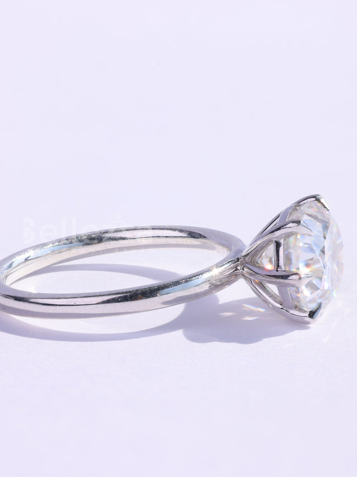 2.0CT East-West Oval Cut Solitaire Moissanite Engagement Ring
