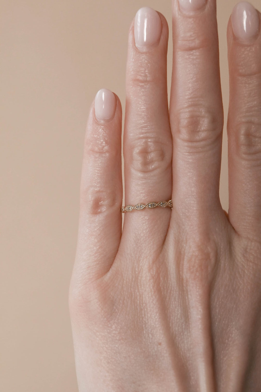 0.06 TCW Round Miilgrain Diamond Wedding Band