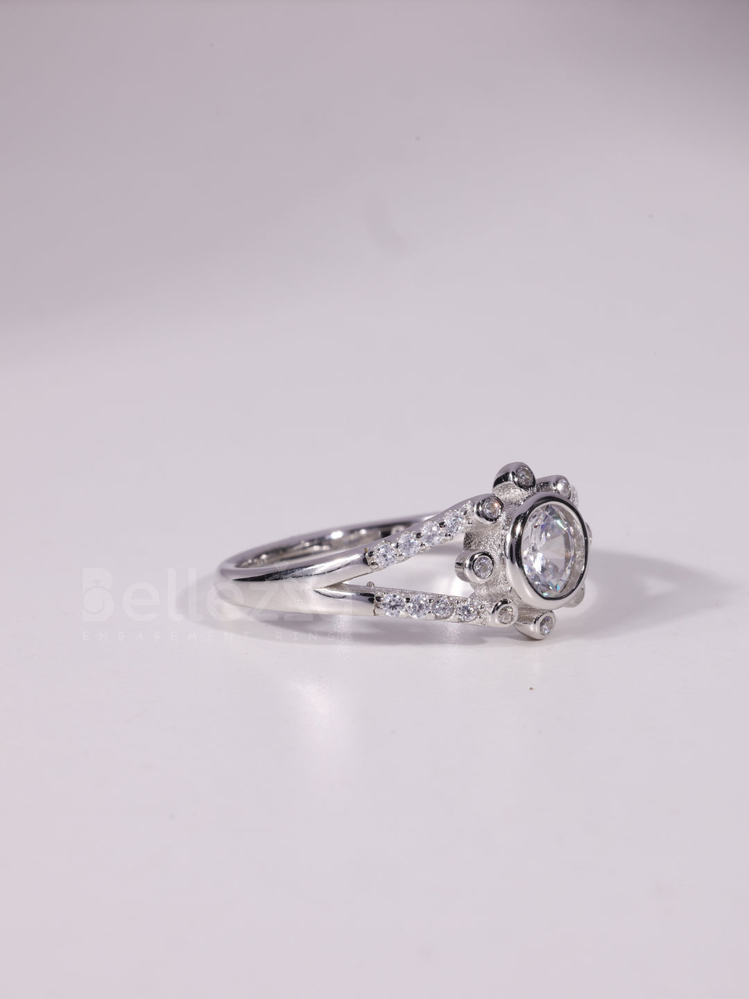 1.0CT-3.0CT Round Cut Cluster Diamond Engagement Ring