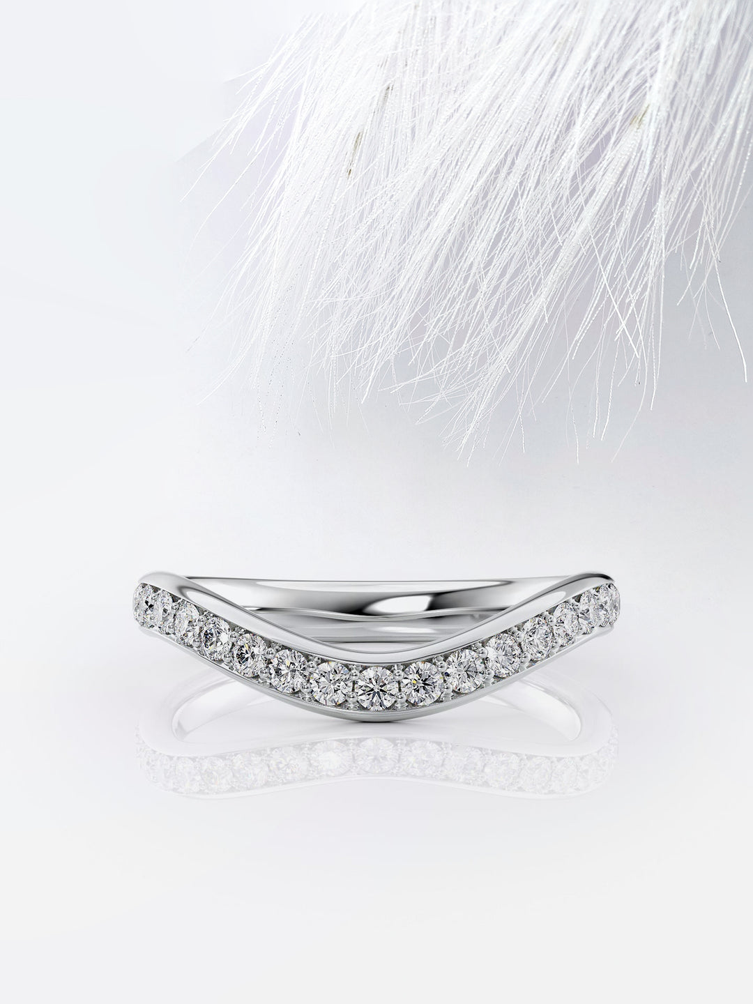 Round Cut Curved Moissanite Men's Diamond Wedding Band