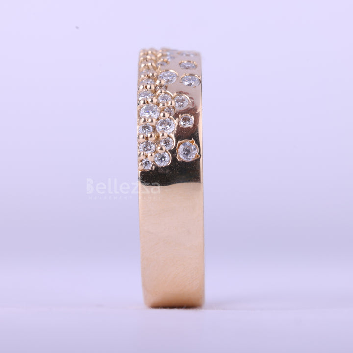 Round Cut Cluster Diamond Flush Set Moissanite Wedding Band