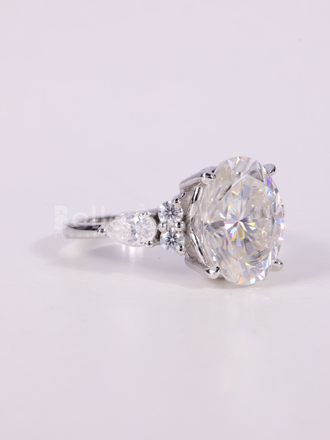 2.0CT-3.0CT Oval Cut Cluster Diamond Engagement Ring