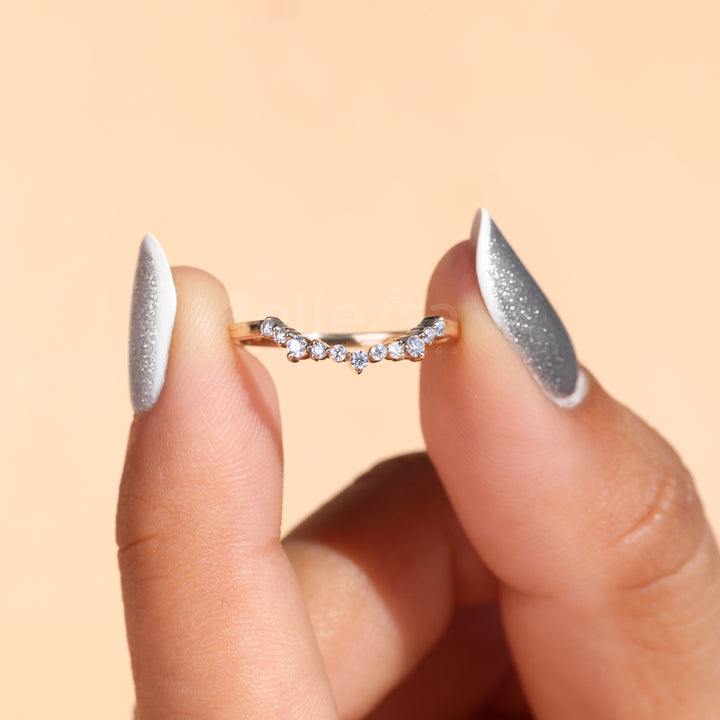 Round Brilliant Diamond Curved Wedding Band - Ready to Ship