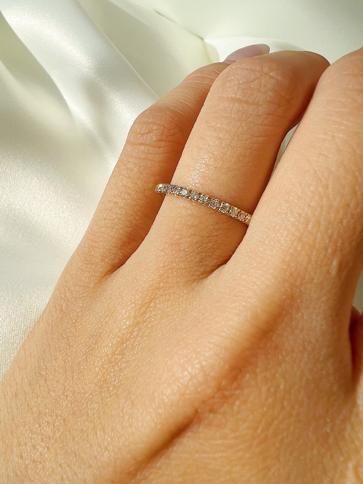 0.37 CT Round E-VS1  Diamond Eternity Setting Wedding Band