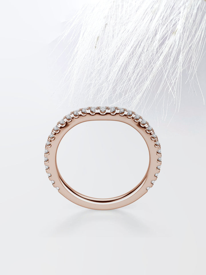 Round Cut Curved Diamond Wedding Band For Her
