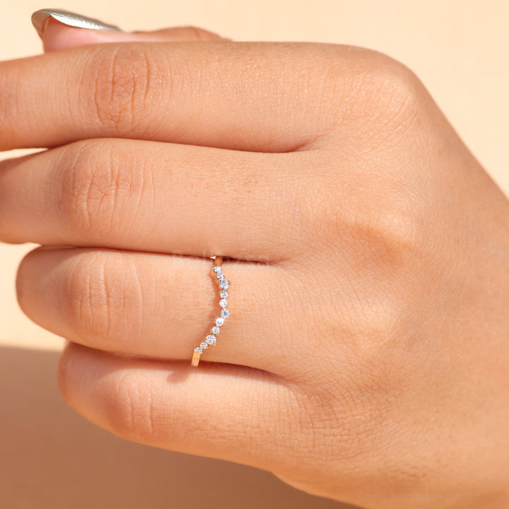 Round Brilliant Diamond Curved Wedding Band - Ready to Ship