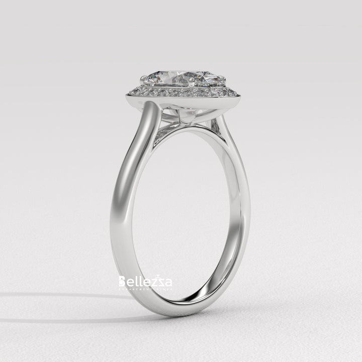 WHITE GOLD HALO OVAL RING