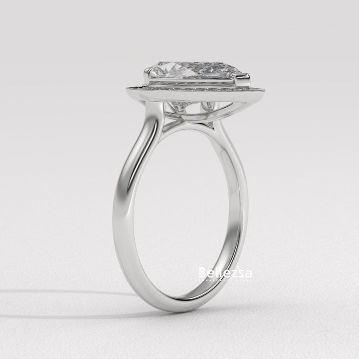 2.0-3.0CT Pear Cut Lab Grown Diamond Halo Setting Engagement Ring