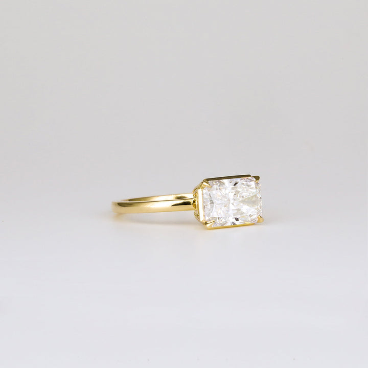 1.0 -3.0 CT Radiant  Lab Grown Diamond Unique Engagement ring