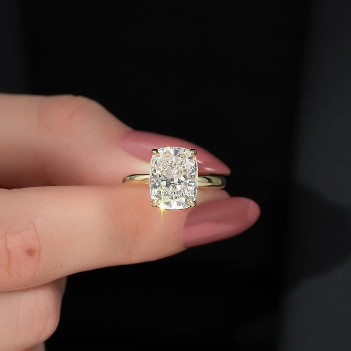 2.5-4.5 CT Elongated cushion CVD Diamond Hidden Halo Setting Engagement Ring