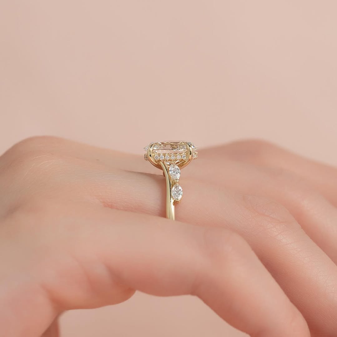 1.0-3.0 CT Oval  Lab Grown Diamond Pave Setting Engagement Ring