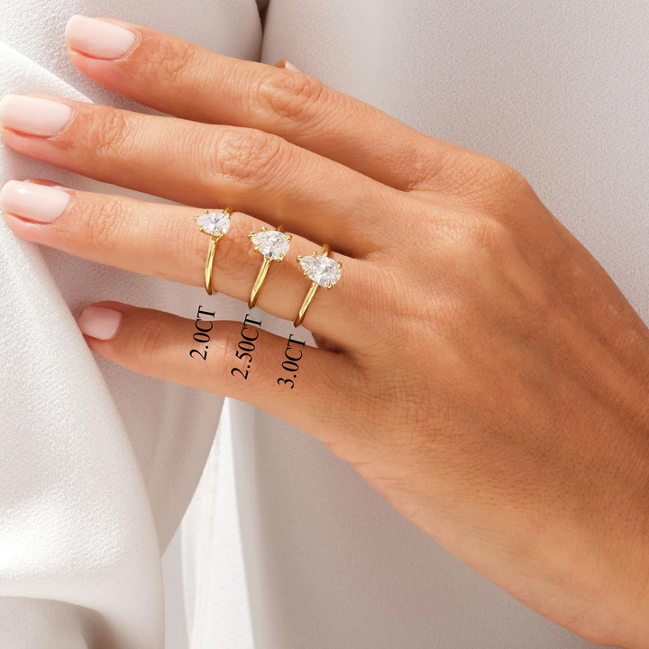 2.0CT Pear Diamond Kinfe Edge Solitaire Moissanite Engagement Ring