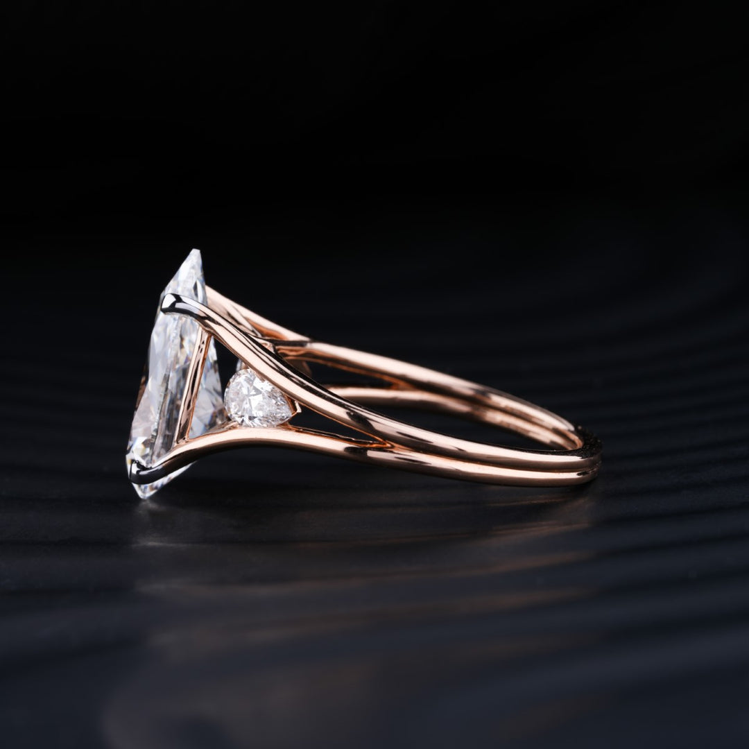 4.0 CT Pear Cut Three Stone Moissanite Diamond Engagement Ring